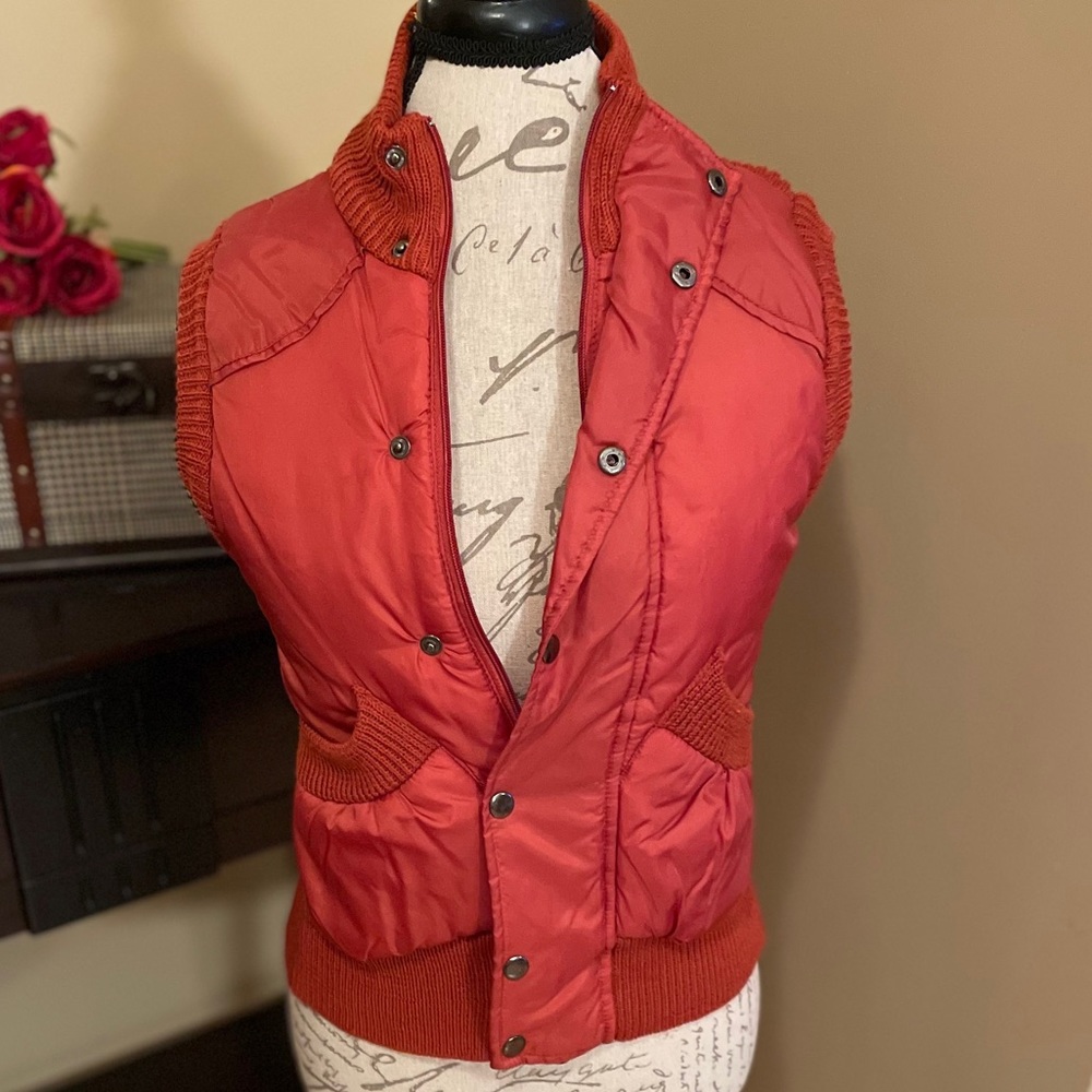 Take Out Vest